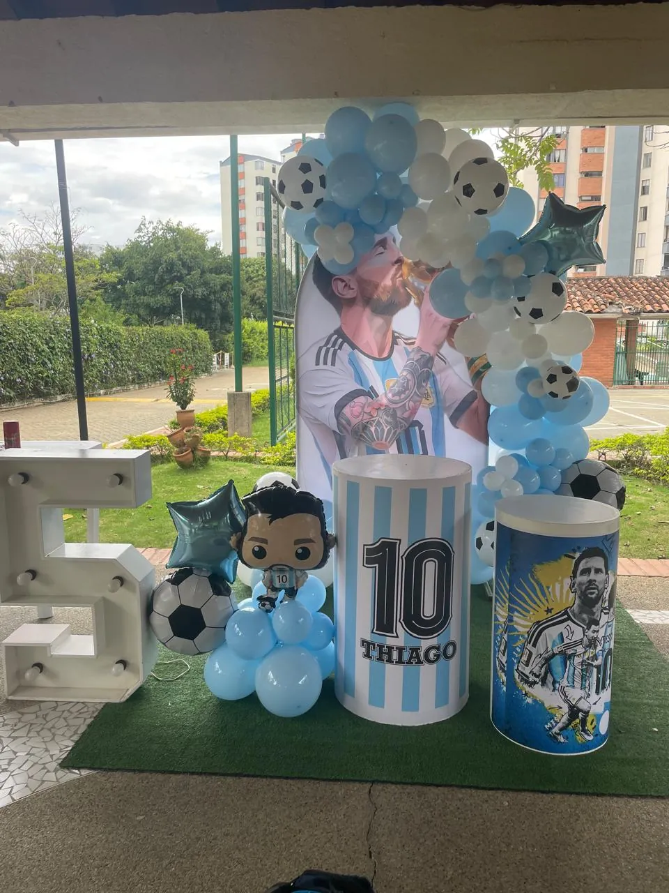 Piñatas y baby shower: Piñata fútbol